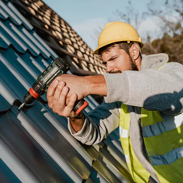 Why Joliet Homeowners Choose Joliet Roofing Pro for Steel Roof Repair Service?